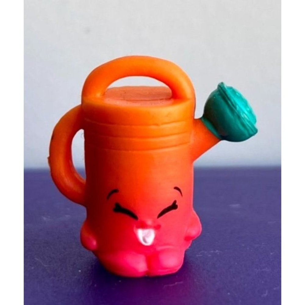 Shopkins Season 5 #26 WALTER WATERING CAN Orange Green Mini Figure Mint OOP